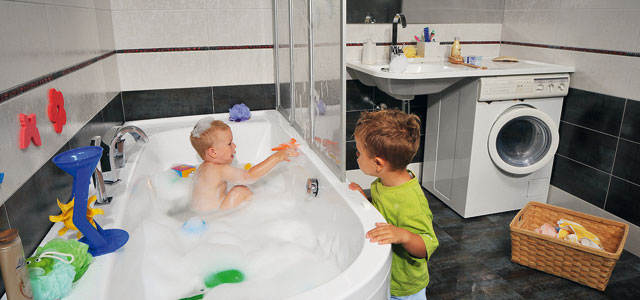 Шторки для ванной станут бесценным элементом ванной комнаты, который по достоинству оценят все - от одиноких до семьи с маленькими детьми