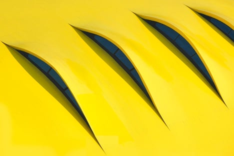 Слайд-шоу:   Ferrari   автомобильный музей, разработанный покойным чешским архитектором и   Будущие Системы   Основатель Ян Kaplický открылся в Модене, Италия